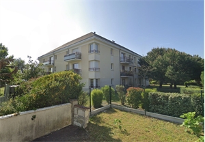 appartement à la location -   86100  CHATELLERAULT, surface 63 m2 location appartement - APR696418